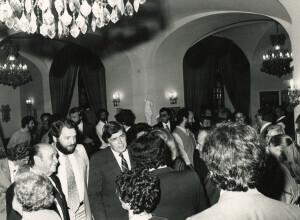 1982_08_21 Musicarchitettura Canada '82 - Cerimonia d'inaugurazione del Festival - autorità cittadine, regionali, ambasciatore del Canada a Roma Ghislain Hardy, diplomatici e autorità canadesi ann 1463 inv 1120 vol 6.tif