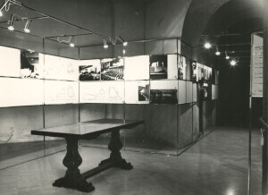 1982_08_22 Musicarchitettura Canada '82 - Inaugurazione delle Mostre Canadesi, Castello (per i curatori e i temi cfr. WT 1466, pag. 192) ann 1466 inv 1218 vol 7.tif