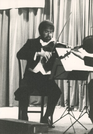 1982_09_10 Musicarchitettura Canada '82 - Orford String Quartet - violinista Andrew Dawes ann 1495 inv 1384 vol 7.tif