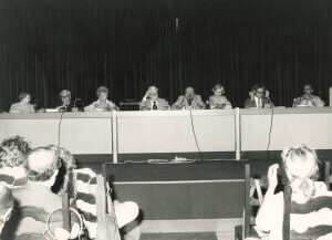 1982_09_03-04-05 Musicarchitettura '82 - Ciclo di Conferenze sull'edilizia per la musica - Aula magna Rivera dell'Università ann 1484-1486-1489 inv 1500 vol 8.tif