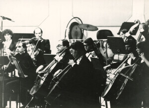 1982_09_11 Musicarchitettura '82 - Orchestra Sinfonica Abruzzese; Shauna Rolston, violoncello; Ermanno Florio, direzione - ann 1496 inv 1414 vol 8.tif