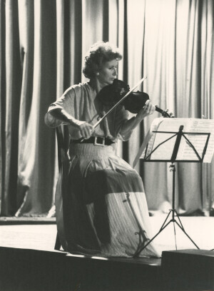 1983_11_10 Settimana Caselliana per il centenario della nascita di Alfredo Casella - Musicus Concentus di Firenze ann 1620 inv 1803 vol 10.tif