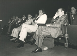 1984_07_08 Musicarchitettura '84 - Conferenza 'Costruire per la musica' - dibattito conclusivo ann 1736 inv 2131 vol 12.tif