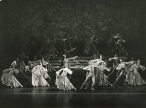 1984_07_12 Musicarchitettura '84 - Balletto dell'Opera di Stato di Dresda - in scena 'Romeo e Giulietta' ann 1744 inv 2171 vol 12.tif