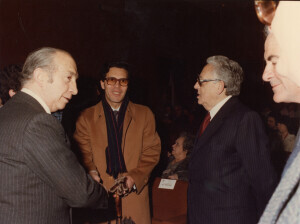 1985_03_13 Conferimento Laurea Honoris Causa al Maestro Goffredo Petrassi - Aula Magna dell'Università degli Studi dell'Aquila ann NN inv 2266 vol 13.tif