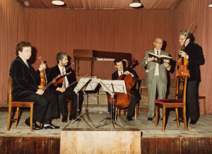 1986_04_24 Ciclo di concerti dedicato al volume '40 anni per la musica' - Il Nuovo Quartetto inv 6581 vol 14.tif