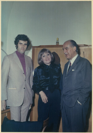 1971_04_04 Gisela May con Carloni e Verna ann 725 inv 289 vol 2.tif