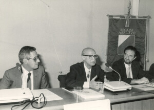1986_09_30 Presentazione della 41esima stagione - Sala Michetti della Regione Abruzzo - esibizione di un complesso corale inv 6577 vol 14.tif