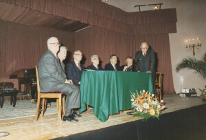 1991_12_09 Cerimonia d'intitolazione dell'Auditorium a Nino Carloni - presenti anche il M° Goffredo Petrassi e il M° Roman Vlad inv 6477 vol 15.tif