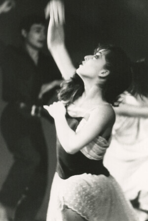 1993_11_14 Patrizia Cerroni e I Danzatori Scalzi inv 6559 vol 15.tif