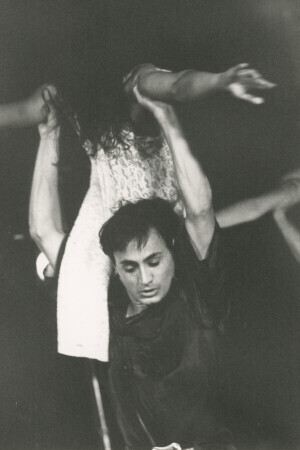 1993_11_14 Patrizia Cerroni e I Danzatori Scalzi inv 6560 vol 15.tif