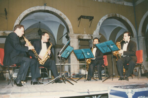 1997_06_21 Giornata Internazionale della Musica - Quartetto di saxofoni Accademia inv 3240 vol 17.tif