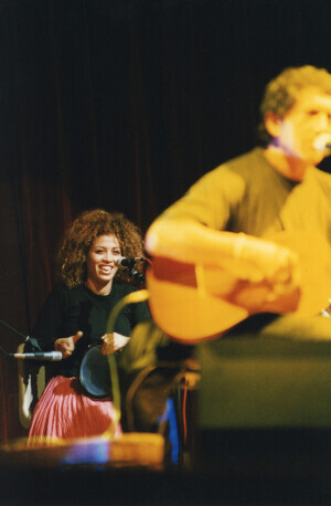 1999_12_16 Eugenio Bennato e Musicanova inv 3666 vol 18.tif