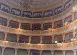 1975_11_07 Orchestra Sinfonica Abruzzese - Gianluigi Gelmetti, direzione; Ornella Puliti Santoliquido, pianoforte - Palchi Teatro Comunale ann 926 inv 496 vol 3.tif