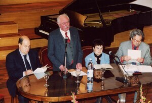 2002_01_09 Presentazione 56ma Stagione - Giorgio Battistelli, Lucio Barattelli, Stefania Pezzopane inv 4118 vol 20.jpg