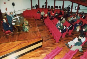 2002_01_09 Presentazione 56ma Stagione - Giorgio Battistelli, Lucio Barattelli, Stefania Pezzopane inv 4135 vol 20.jpg