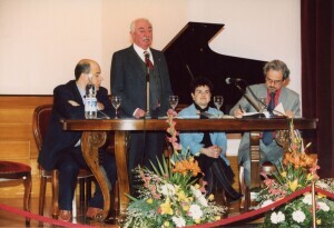 2002_01_09 Presentazione 56ma Stagione - Giorgio Battistelli, Lucio Barattelli, Stefania Pezzopane inv 4137 vol 20.jpg