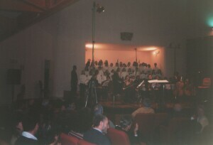 2001_11_18 Officina Musicale e Coro di Voci bianche Barattelli - Direttore Orazio Tuccella; Narratore Vittorio Sermonti inv 5695 vol 20.jpg