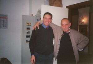 2001_11_18 Officina Musicale e Coro di Voci bianche Barattelli - Direttore Orazio Tuccella; Narratore Vittorio Sermonti inv 5697 vol 20.jpg