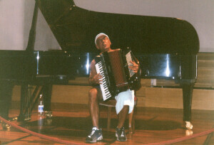 2002_09_08 Antonello Salis - Spazio Jazz 2002 inv 4335 vol 21.tif