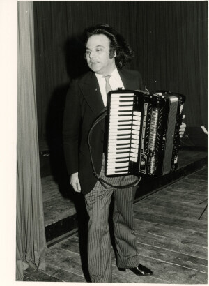 1980_05_04 Salvatore Di Gesualdo ann 1227 inv 863 vol 5.tif