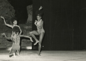 1980_08_09 Musica e Architettura '80 - Balletto Danza National de Cuba - Anfiteatro di Amiternum ann 1239 inv 922 vol 5.tif