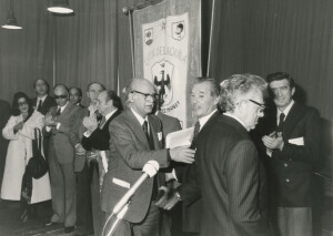 1981_02_22 I maestri Roman Vlad e Goffredo Petrassi nominati cittadini onorari aquilani inv 1008 vol 6.tif