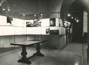 1982_08_22 Musicarchitettura Canada '82 - Inaugurazione delle Mostre Canadesi, Castello (per i curatori e i temi cfr. WT 1466, pag. 192) ann 1466 inv 1218 vol 7.tif