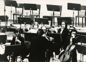 1982_09_11 Musicarchitettura '82 - Orchestra Sinfonica Abruzzese; Shauna Rolston, violoncello; Ermanno Florio, direzione - ann 1496 inv 1411 vol 8.tif