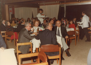 1982_09 Musicarchitettura '82 - Cena di gala di chiusura del festival presso il ristorante 'Il Tetto' - ann NN inv 1518 vol 8.tif