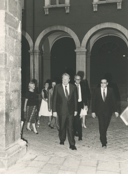 1984_07_04 Musicarchitettura RDT '84 - Visita del ministro Hoffmann al sindaco De Rubeis