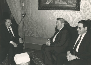 1984_07_04 Musicarchitettura RDT '84 - Visita del ministro Hoffmann al sindaco De Rubeis ann NN inv 2063 vol 12.tif