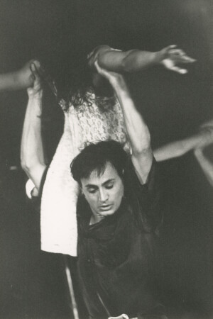 1993_11_14 Patrizia Cerroni e I Danzatori Scalzi inv 6560 vol 15.tif