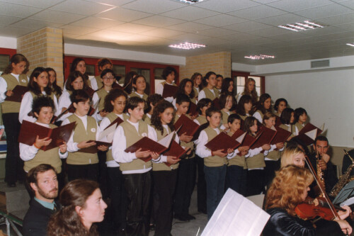 2000_09_28 Coro di v bianche e Off. Musicale