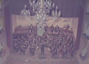 1975_11_07 Orchestra Sinfonica Abruzzese - Gianluigi Gelmetti, direzione; Ornella Puliti Santoliquido, pianoforte - ann 926 inv 494 vol 3.tif