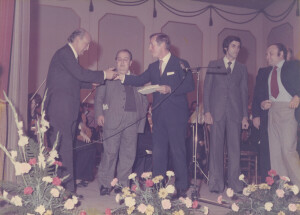 1975_11_07 Orchestra Sinfonica Abruzzese - In foto vari personaggi quali Carloni, Vlad, Antonellini, Verna, sindaco Lopardi, Berlinguer - ann 926 inv 499 vol 3.tif