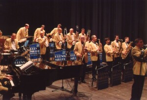 2003_04_03 Glenn Miller Orchestra inv 6718 vol 22.jpg