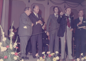 1975_11_07 Orchestra Sinfonica Abruzzese - In foto vari personaggi quali Carloni, Vlad, Antonellini, Verna, sindaco Lopardi, Berlinguer - ann 926 inv 509 vol 3.tif