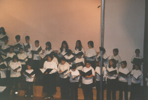 2002_06_21 Coro di voci bianche Barattelli e Annarita Santagada, pianoforte inv 4254 vol 20.tif